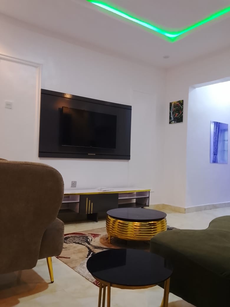 Prime 4 – 1-bed NAS Luxe living room